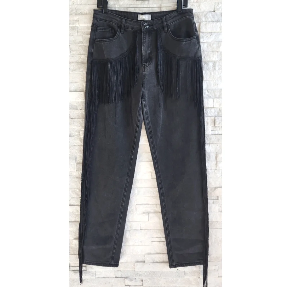 Buckle tapered fit
